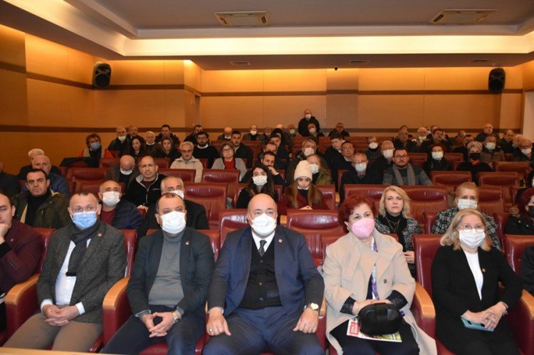 Siyaset ve Ekonomi Paneli Düzenlendi