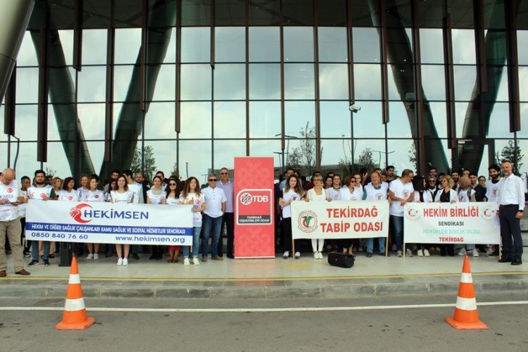 SAĞLIK ÇALIŞANLARI 15 HAZİRAN’DA İŞ BIRAKTI