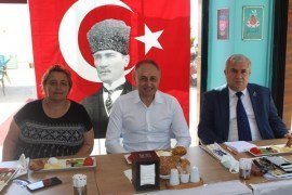 “Bu Partinin Türkiyede Örneği Yok”